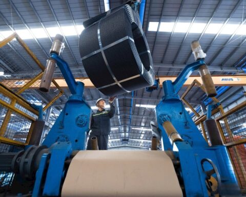 Hòa Phát dự kiến cung ứng thép cho sân vận động lớn nhất thế giới do Vingroup làm chủ đầu tư