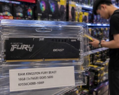 Khủng hoảng chip nhớ toàn cầu khiến giá laptop, RAM, SSD tăng phi mã, người dùng Việt phải chờ đến khi nào?