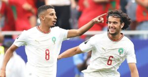 Xác định đội đầu tiên giành vé vào tứ kết World Cup