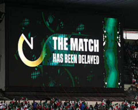 Chính thức: Trận Anh vs Mexico tại World Cup 2026 bị hoãn 1 tiếng vì giông bão đổ bộ, giờ bóng lăn liên tục thay đổi, CĐV la ó