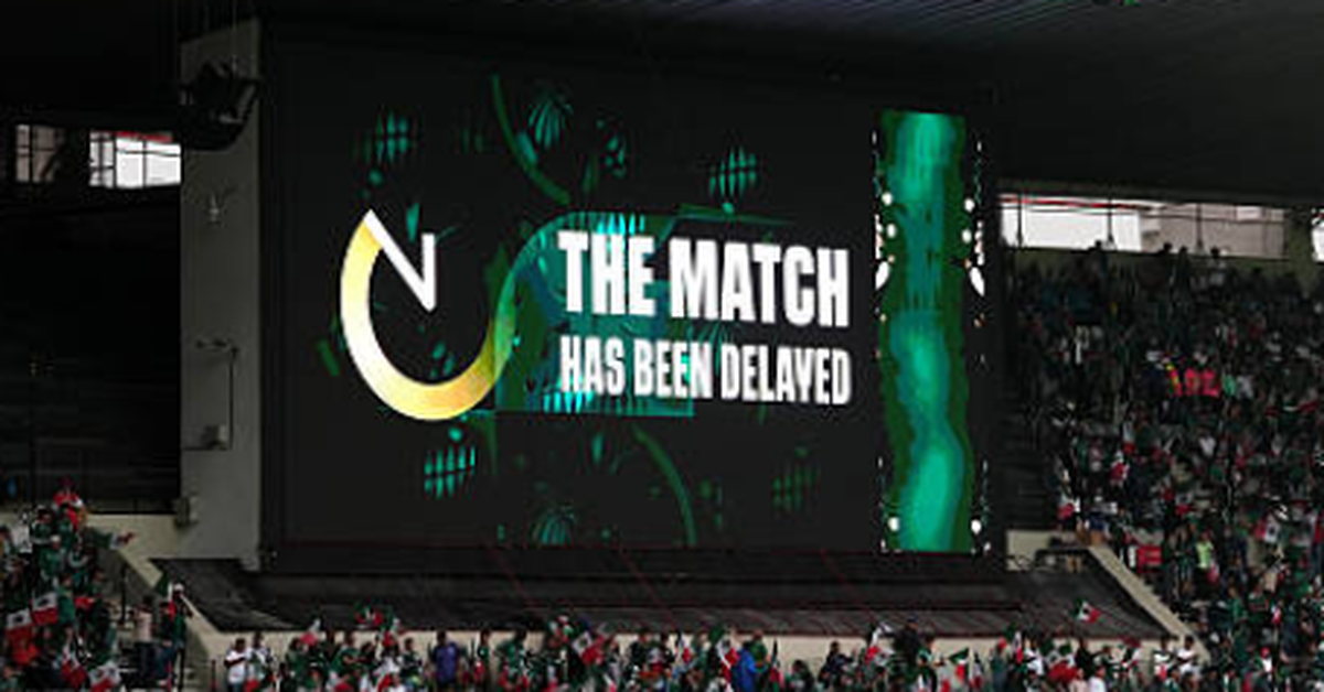 Chính thức: Trận Anh vs Mexico tại World Cup 2026 bị hoãn 1 tiếng vì giông bão đổ bộ, giờ bóng lăn liên tục thay đổi, CĐV la ó