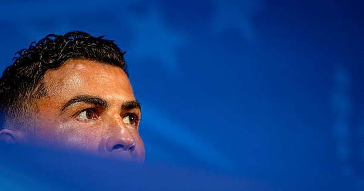 Ronaldo: Hãy thôi khóc đi anh, hãy cứ chạy, “nhảy múa” trên sân và mỉm cười!