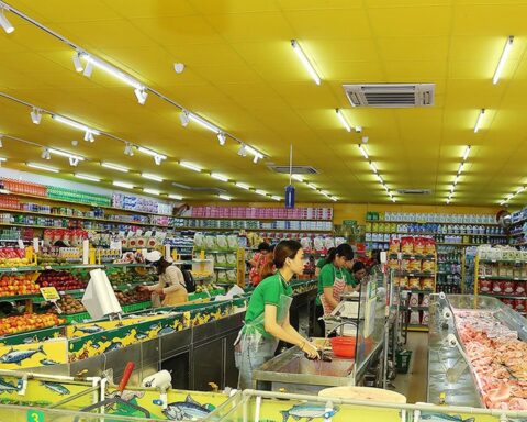 Bí kíp kiếm 6 tỷ mỗi giờ của đại gia Việt: Cứ 3 ngày lại mở 10 siêu thị khắp Việt Nam
