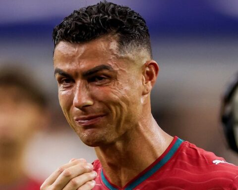 Ronaldo bật khóc chia tay World Cup: Đoạn kết nghiệt ngã của một huyền thoại!