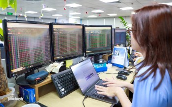 Thị trường chứng khoán chờ lực đẩy từ lợi nhuận doanh nghiệp và dòng vốn ngoại