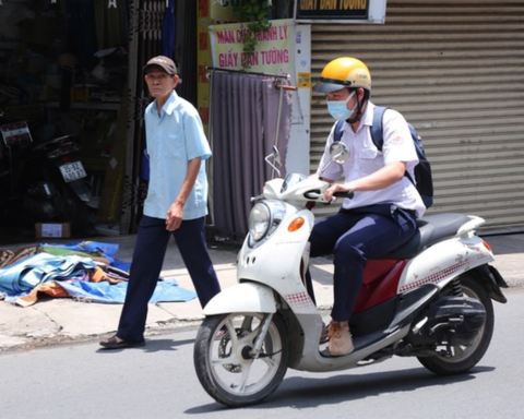 Cục CSGT bác tin “người từ 16 đến dưới 18 tuổi đi mọi loại xe máy đều bị phạt”