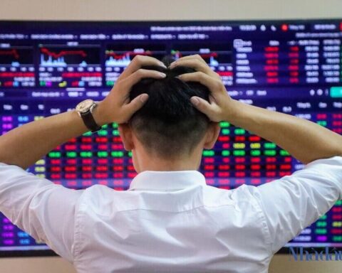 Dragon Capital chỉ ra nghịch lý trên thị trường chứng khoán, gọi tên hai cổ phiếu đang bị định giá thấp hơn giá trị