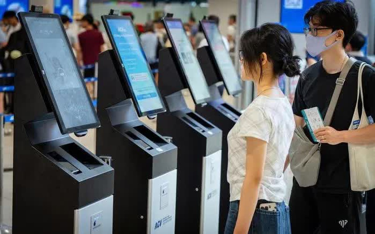Nội Bài triển khai kiosk mới, xác thực hành khách trong khoảng 10 giây