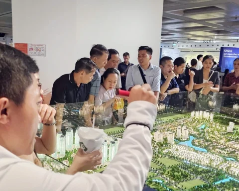 Môi giới ‘chật vật’ trước làn sóng doanh nghiệp địa ốc giải thể