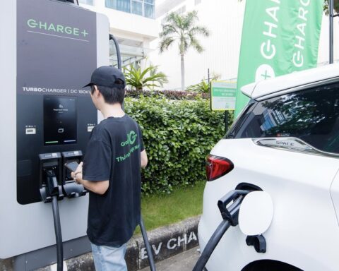 Grab đầu tư phát triển 6.000 cổng sạc xe điện