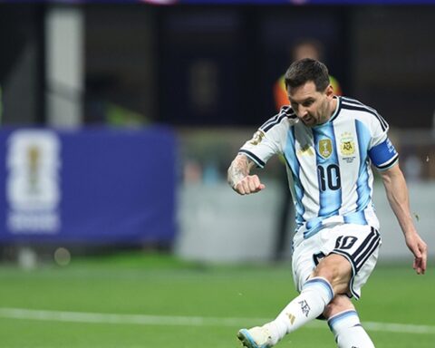 Vì sao Messi chỉ cao 1,7m?