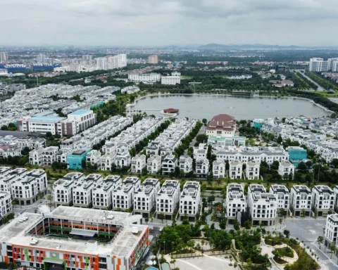 Thị trường BĐS nửa cuối 2026: Người mua và nhà đầu tư đều có xu hướng chờ