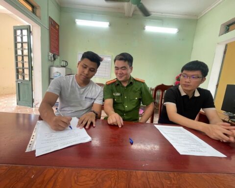 Tài khoản ngân hàng phát sinh giao dịch 19,5 triệu đồng, Công an mời người đàn ông SN 1998 lên làm việc