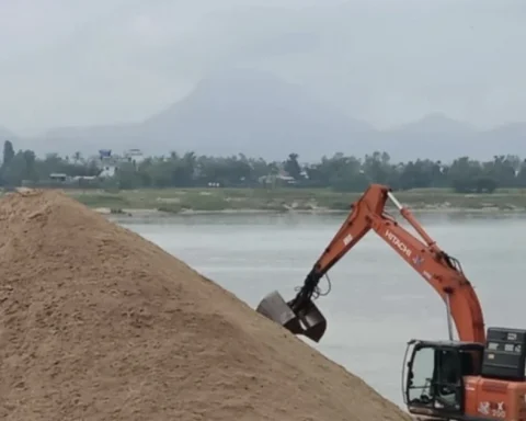 Hà Nội đề xuất cơ chế điều tiết cát, vật liệu xây dựng liên tỉnh