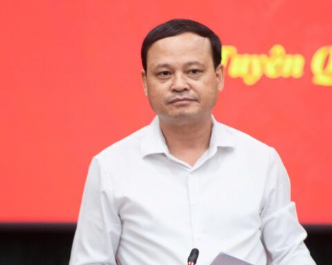 100% phụ huynh, thí sinh điểm thi THPT Chuyên Tuyên Quang đề nghị thi lại môn Toán