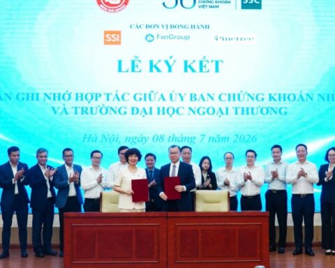 Ủy ban Chứng khoán Nhà nước hợp tác với các trường đại học lớn phát triển nguồn nhân lực cho thị trường chứng khoán