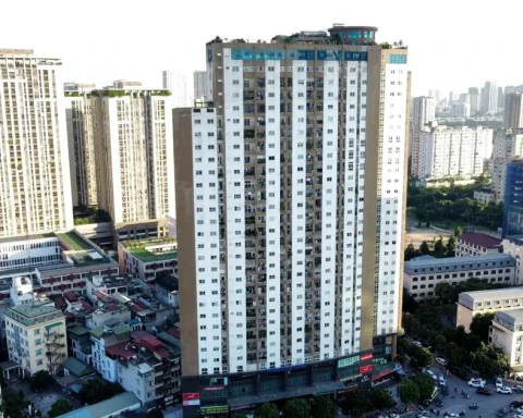 Hàng trăm hộ dân chung cư Thăng Long Tower bị ‘treo’ sổ hồng cả chục năm