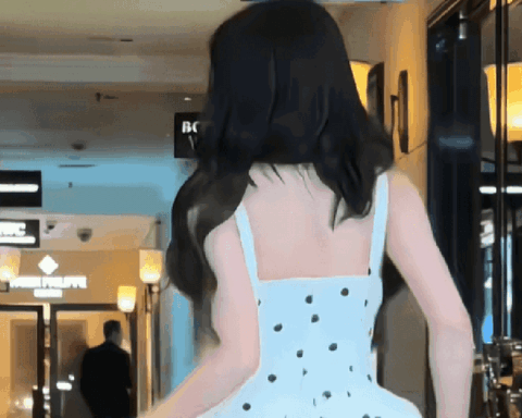 Mỹ nhân giờ vàng bị khán giả van nài đừng đóng phim nữa: Trăm vai như một, xem mà tức điên