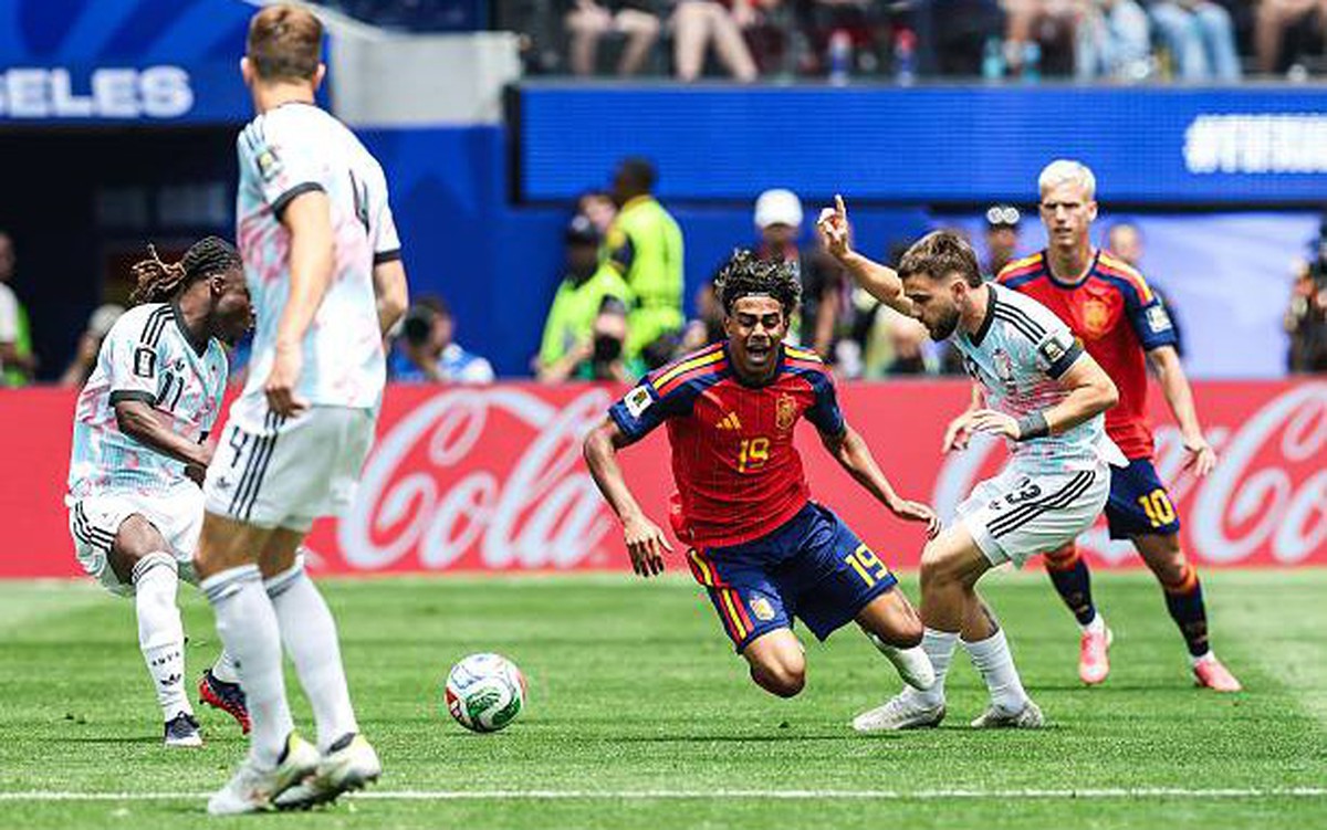 Diễn bến Tây Ban Nha vs Bỉ: Lamine Yamal có pha dứt điểm nguy hiểm đầu tiên