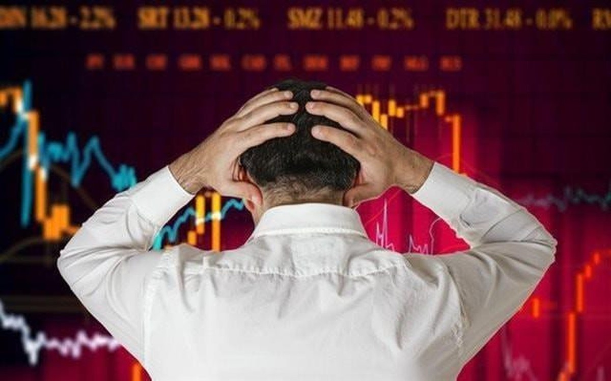 Chứng khoán bất ngờ đánh rơi gần 50 điểm rồi “rút chân”, chuyên gia nêu cảnh báo quan trọng