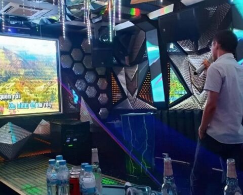 Tất cả người dân khi đi hát karaoke chú ý quy định phạt đã chính thức áp dụng