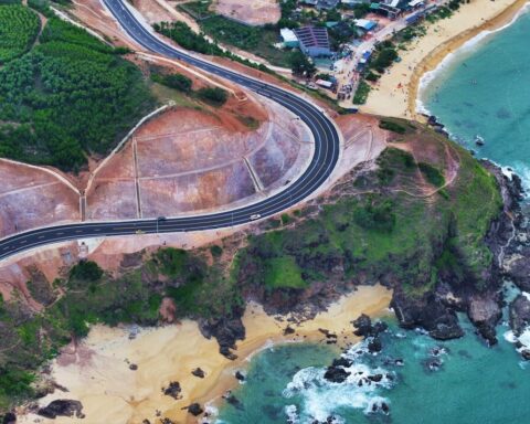 Vẻ đẹp tuyệt mỹ cung đèo biển Lộ Diêu, toạ độ ‘vàng’ hút du khách đến Gia Lai