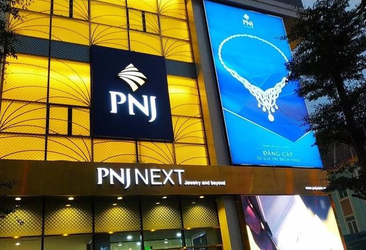 Cổ phiếu PNJ bất ngờ tăng vọt
