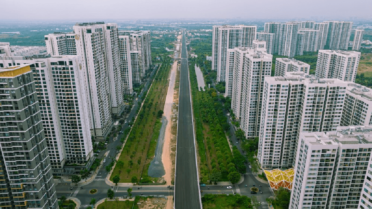 Hiện tượng mới trên thị trường TP.HCM: Giá nhiều căn hộ bằng nhà ở thấp tầng