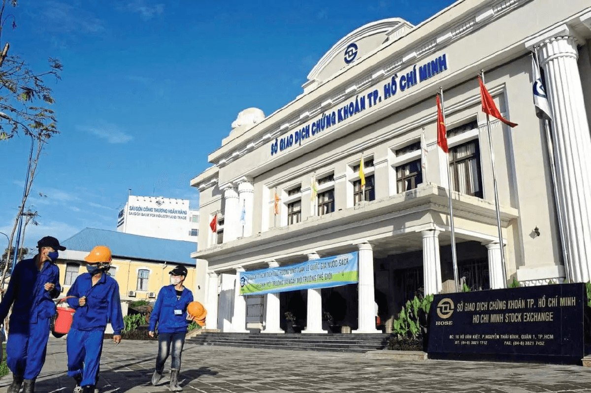 Chứng khoán Việt Nam ghi nhận thành tích “khủng” nhất ASEAN, vượt qua Singapore