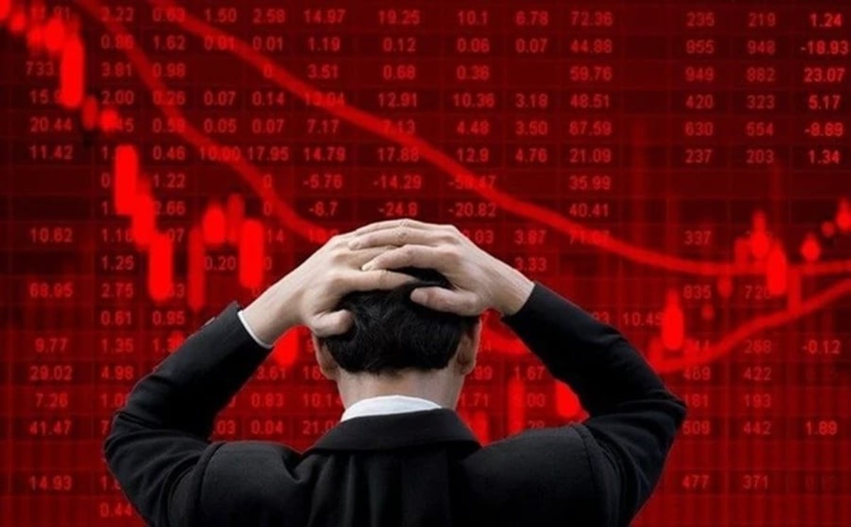 Hàng trăm mã giảm điểm, VN-Index ‘thủng’ mốc 1.800