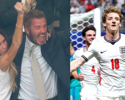 David Beckham ôm Victoria nhảy lên ăn mừng cuồng nhiệt khi Gordon lập siêu phẩm, ĐT Anh xé lưới Argentina!