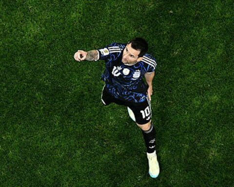 Không còn từ gì để nói về Messi: Chỉ có vĩ đại nhất, không có vĩ đại hơn!