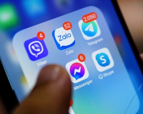 Thông báo quan trọng đến người dùng Zalo,   Facebook