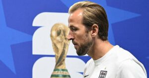 Harry Kane phải chờ đến bao giờ?
