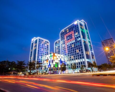 Khối ngoại bán ròng, FPT chịu áp lực xả mạnh nhất