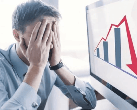 Một cổ phiếu ngân hàng bị tự doanh CTCK “xả” mạnh phiên cuối tuần