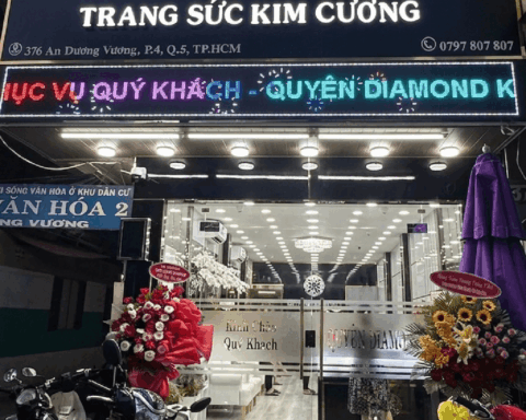 Tiệm kim cương có tiếng tại TP.HCM cam kết ‘không đóng cửa, vẫn thu đổi’ nhưng mong khách hàng ‘đừng bán lúc này’