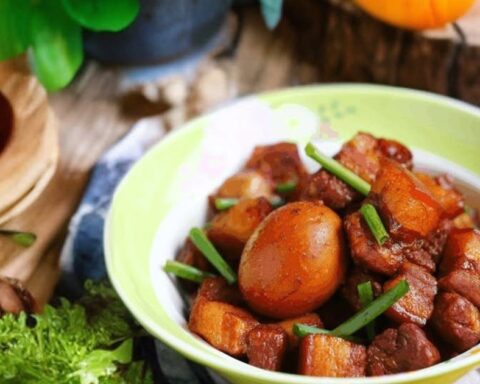 Thịt ba chỉ đừng kho tàu hay đem chiên nướng nữa, nấu thế này và thêm một bước nhỏ mà thơm ngon hơn nhiều