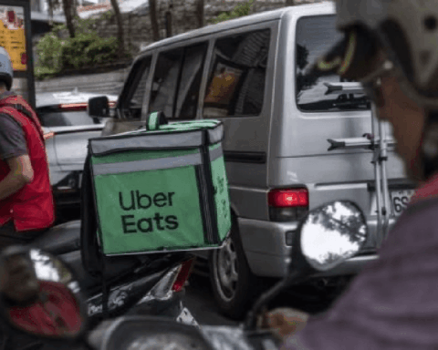 Một công ty giao đồ ăn sắp bán mình cho Uber, định giá ở mức 14,5 tỷ USD