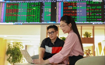 Chứng khoán ngày 16/7: Lực cầu nhập cuộc quyết liệt, VN-Index đảo chiều tăng điểm mạnh