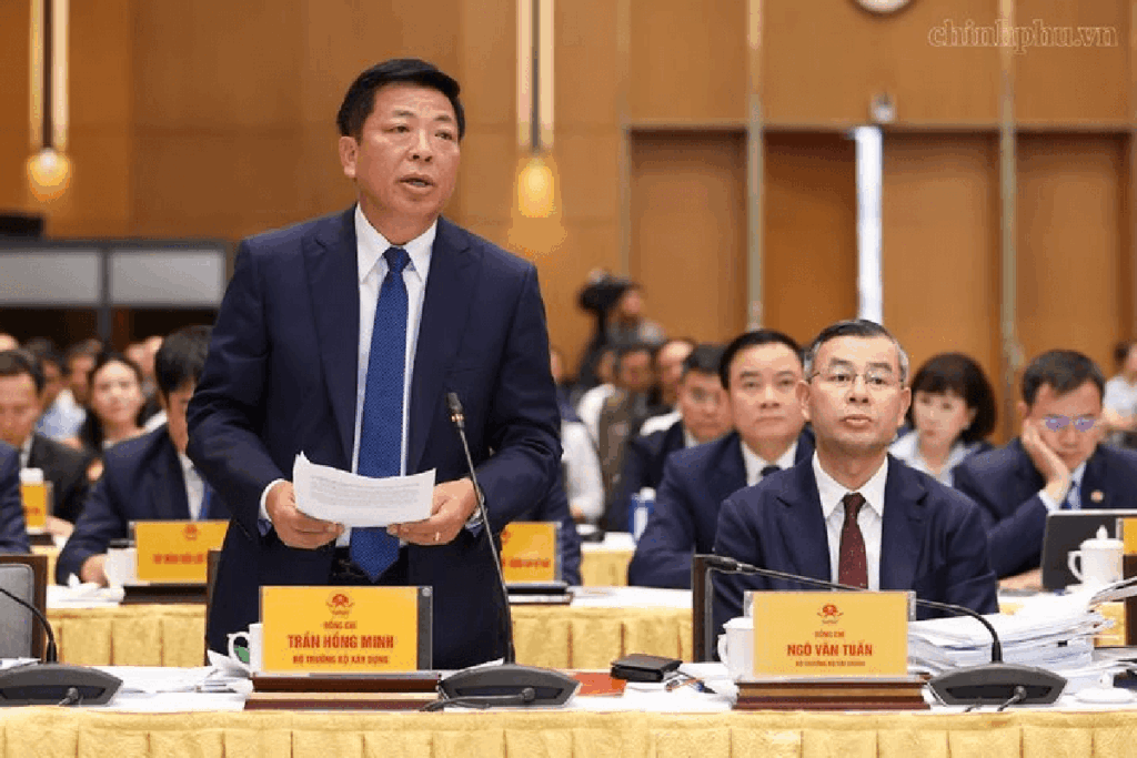 Bộ trưởng Bộ Xây dựng đề nghị gỡ vướng cho 22.300 căn hộ loại hình cho thuê 50 năm còn tồn đọng trên cả nước