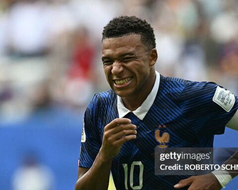 Mbappe cô độc trong “thảm bại” 0-4 của Pháp trước Anh ở trận tranh hạng 3 World Cup