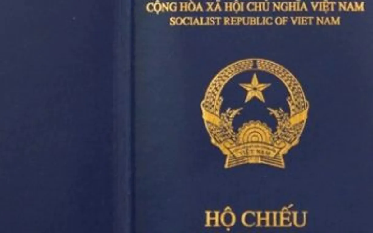 Hộ chiếu trên ứng dụng VNeID không thay thế hộ chiếu bản giấy khi xuất cảnh, nhập cảnh