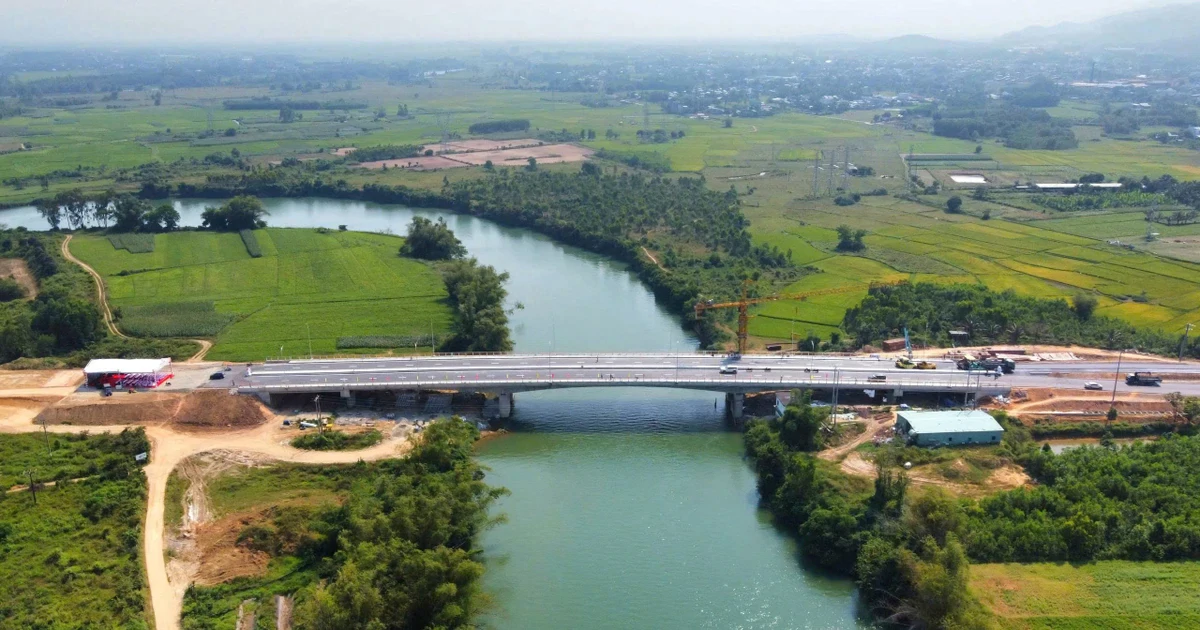 Đà Nẵng: 21 cây cầu ‘nằm chờ’ đường dẫn