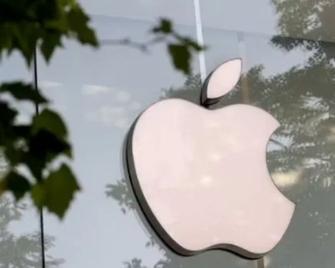 Apple vượt Nvidia, trở lại ngôi vương vốn hóa thế giới