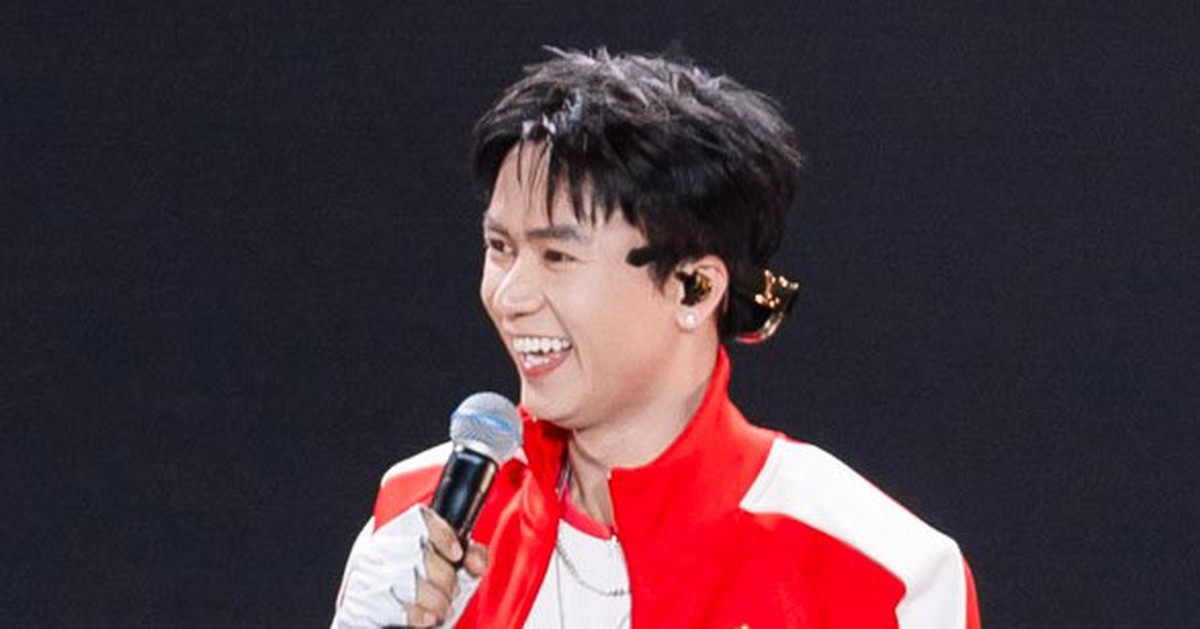 Dàn sao Việt fan Messi bùng nổ trước Chung kết World Cup: HURRYKNG mặc áo số 10 đi diễn, Bùi Công Nam công khai tỏ tình