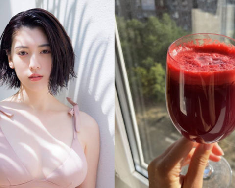Thức uống màu đỏ đầy ở chợ Việt giúp búp bê Nhật Bản chống nắng, bơm collagen căng mọng