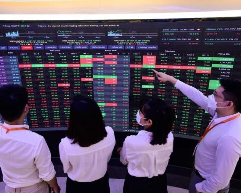 Chuyên gia chỉ tên nhóm cổ phiếu rơi về vùng “quá bán”, kỳ vọng bật tăng sau nhịp điều chỉnh