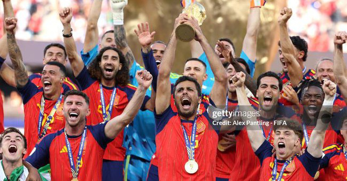 Trọn vẹn khoảnh khắc đăng quang của ĐT Tây Ban Nha, nâng cúp vô địch World Cup 2026: 16 năm chờ đợi đổi lấy đêm huy hoàng