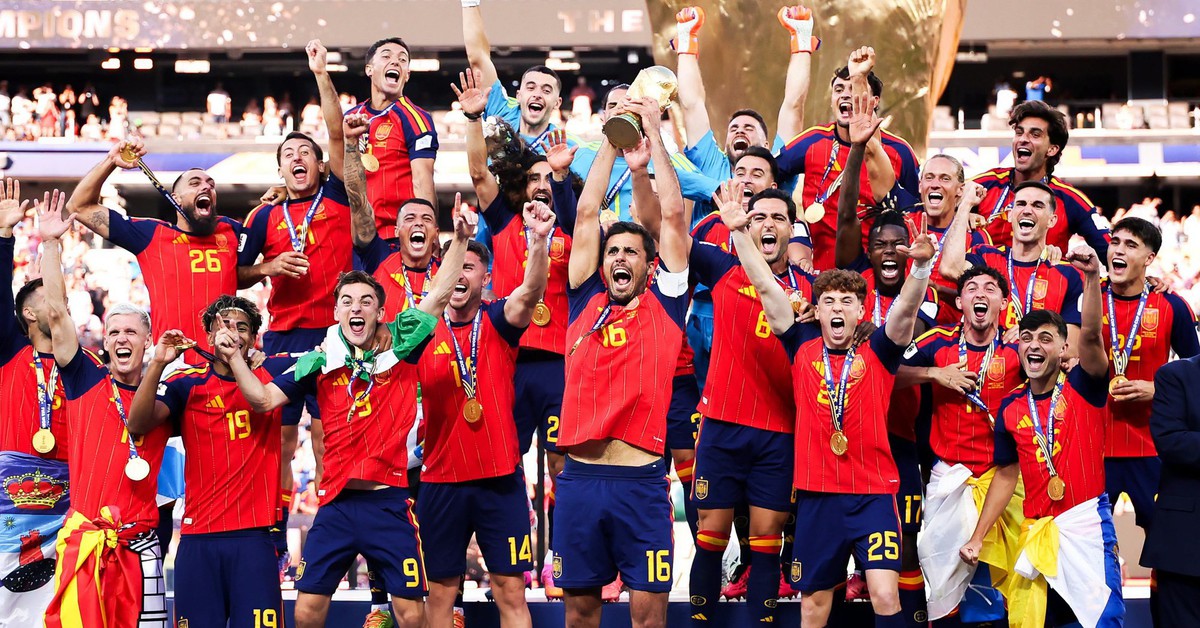 Hành trình Tây Ban Nha vô địch World Cup bằng “bê tông” kiểu mới: Bóp nghẹt các ông lớn nhưng bất lực trước Vozinha